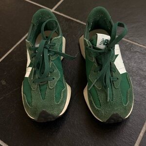Kids New Balance 327’s Hunter Green Sneakers